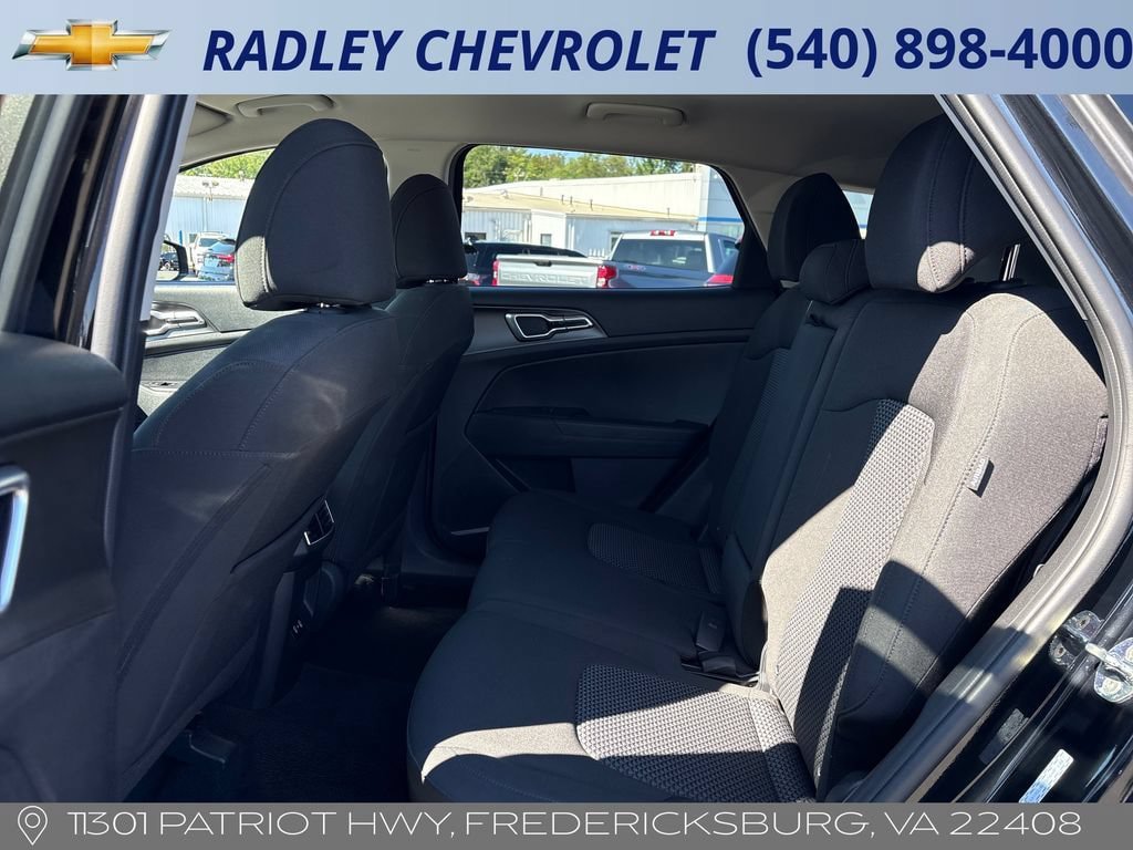 Used 2026 Kia Sportage LX FWD image 12