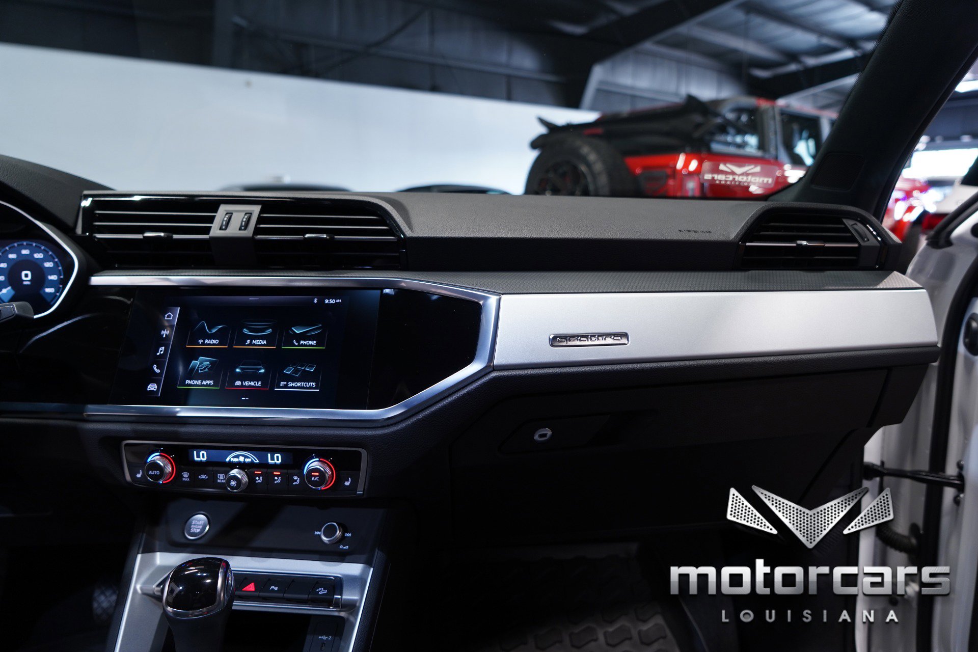 Used 2020 Audi Q3 2.0T Premium image 34