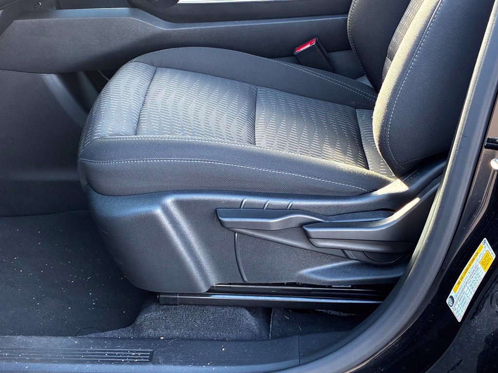 Used 2026 Chevrolet Equinox LT AWD/4WD image 9