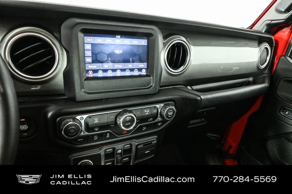 Used 2020 Jeep Wrangler Unlimited Sahara image 12