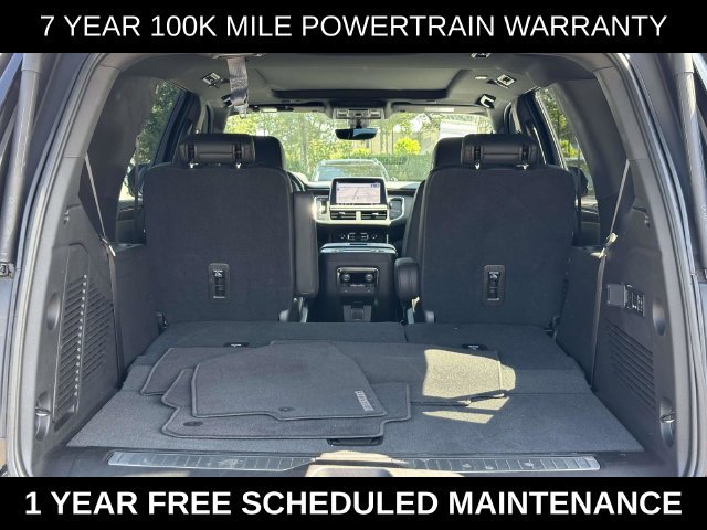 Used 2021 Chevrolet Tahoe High Country AWD/4WD image 12