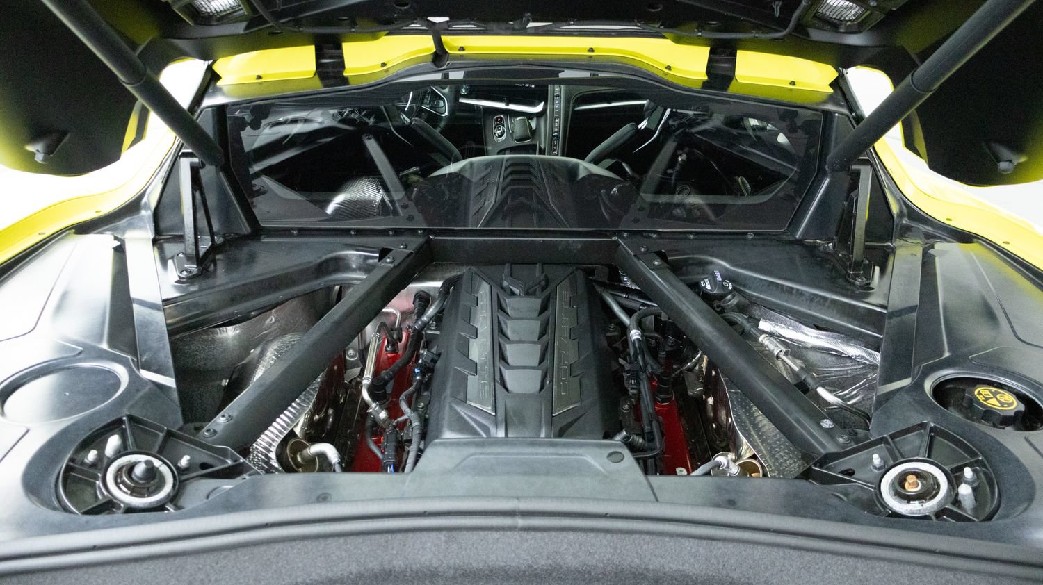 Used 2022 Chevrolet Corvette Stingray Premium Cpe w/ Z51 Performance Package RWD image 30