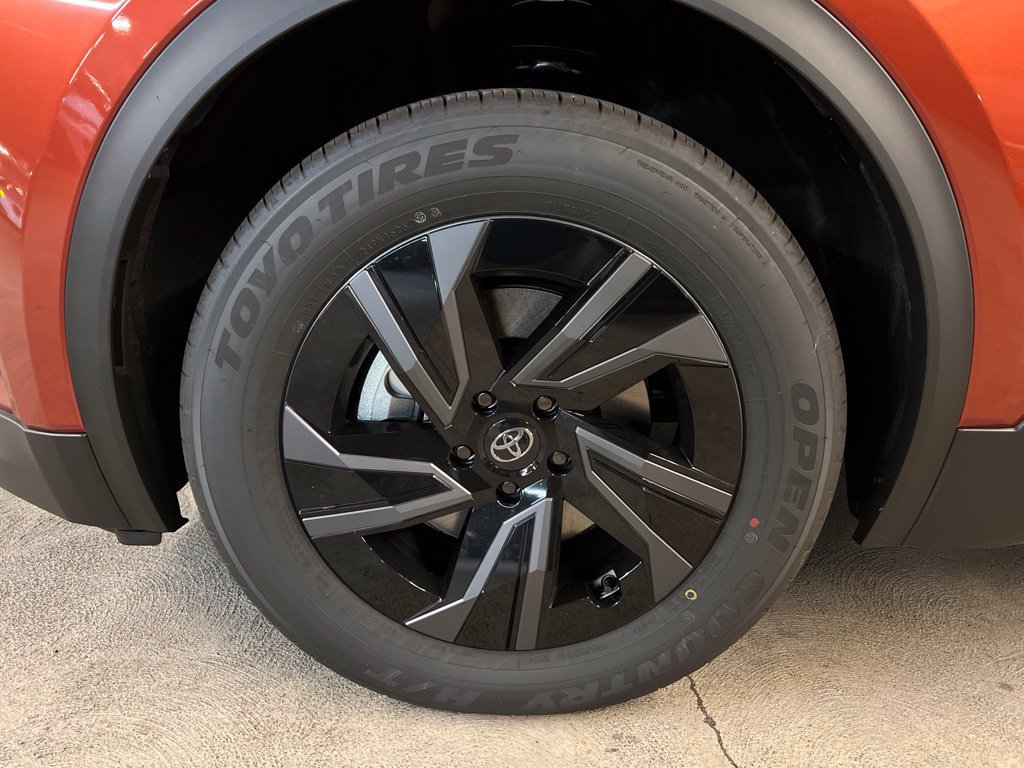 New 2026 Toyota C-HR AWD/4WD image 6
