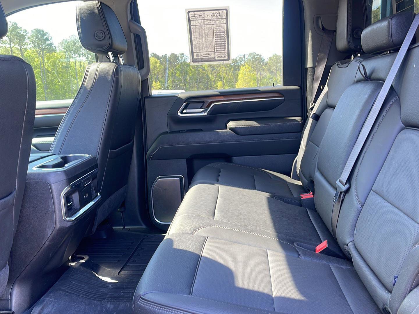 Used 2024 GMC Sierra 2500 Denali w/ Denali Reserve Package image 26