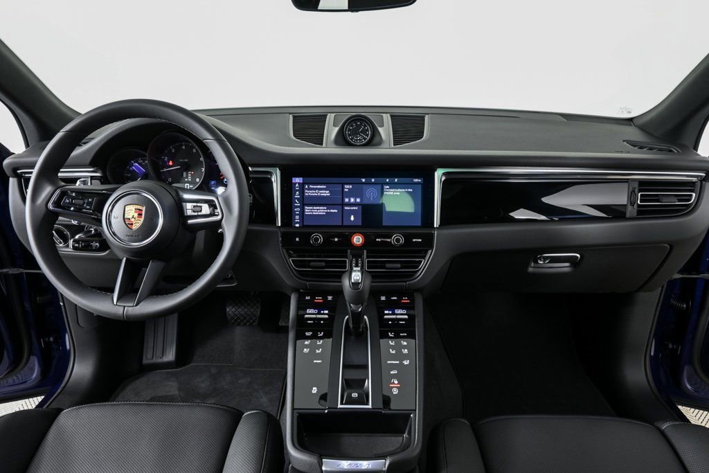 New 2026 Porsche Macan image 19