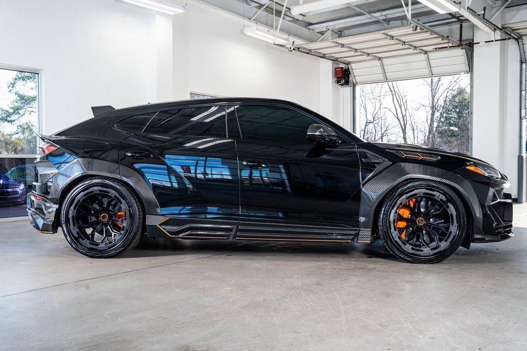 Used 2022 Lamborghini Urus image 5