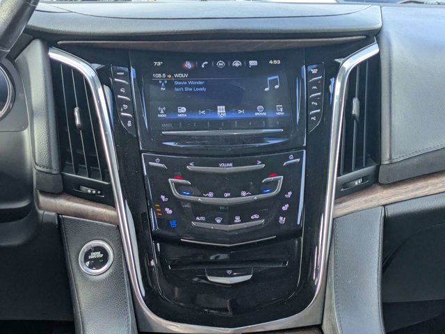 Used 2017 Cadillac Escalade Luxury RWD image 16