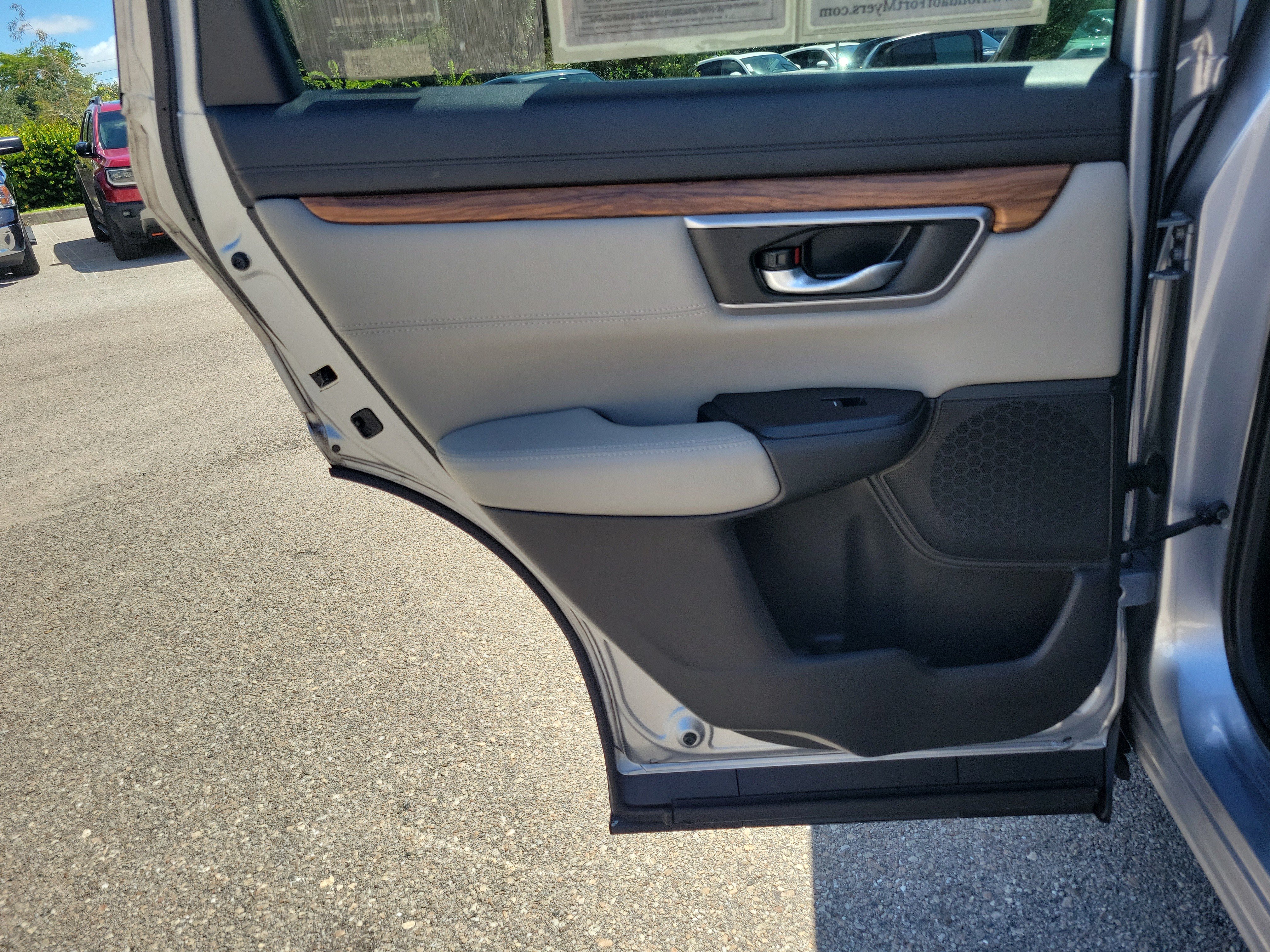 Used 2018 Honda CR-V EX image 13