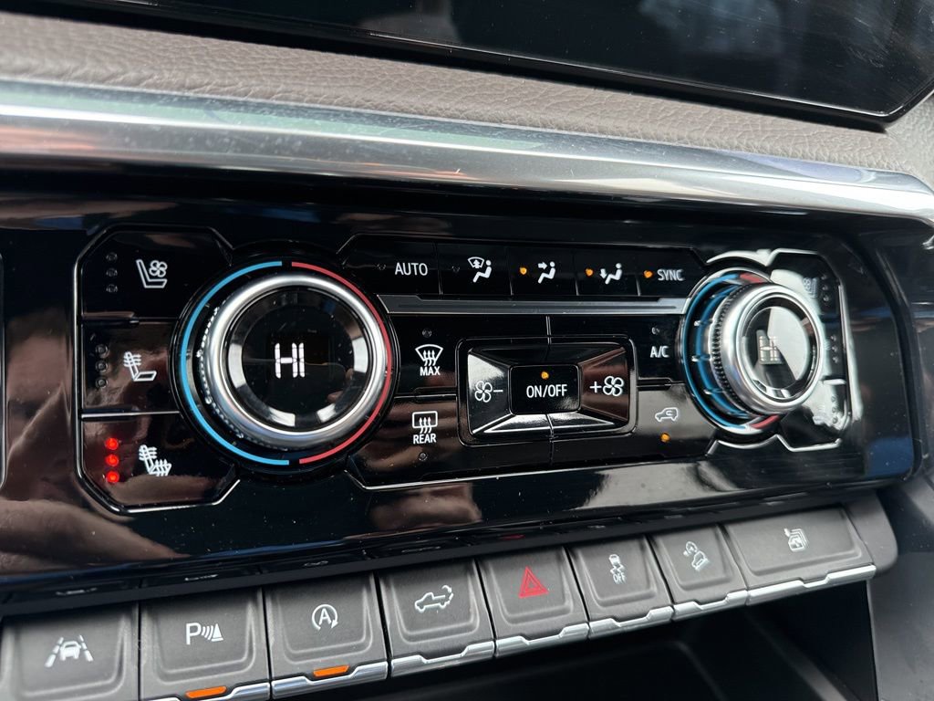 Used 2023 GMC Sierra 1500 Denali w/ Denali Reserve Package image 24