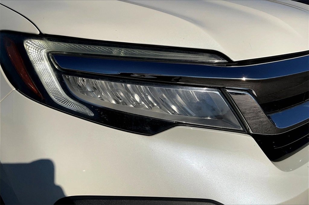 Used 2019 Honda Pilot Elite image 32