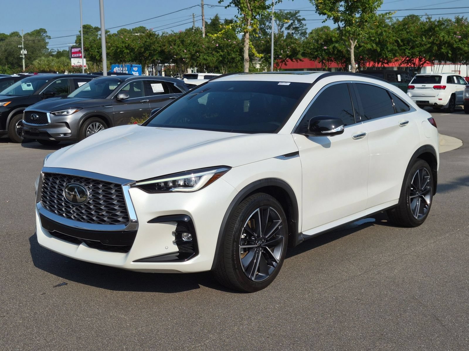 Used 2023 INFINITI QX55 Essential AWD/4WD image 7