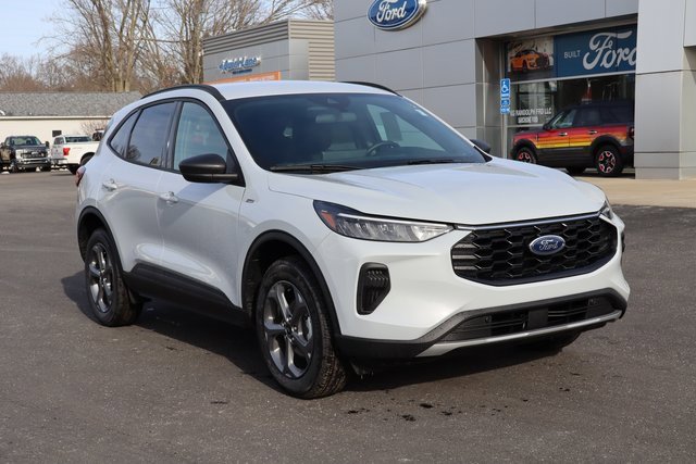 New 2026 Ford Escape ST-Line w/ Tech Pack #1 image 2