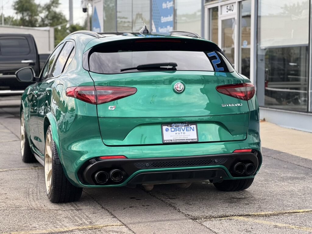 Used 2022 Alfa Romeo Stelvio Quadrifoglio w/ Active Assist Plus Package AWD/4WD image 5