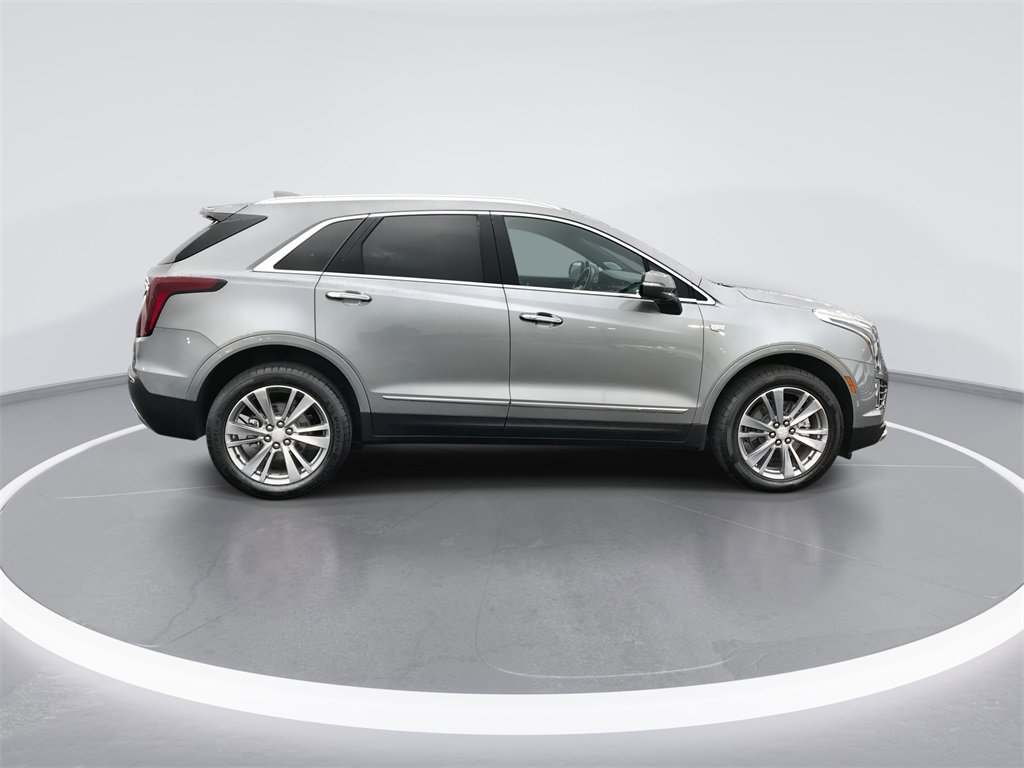Used 2025 Cadillac XT5 Premium Luxury image 9