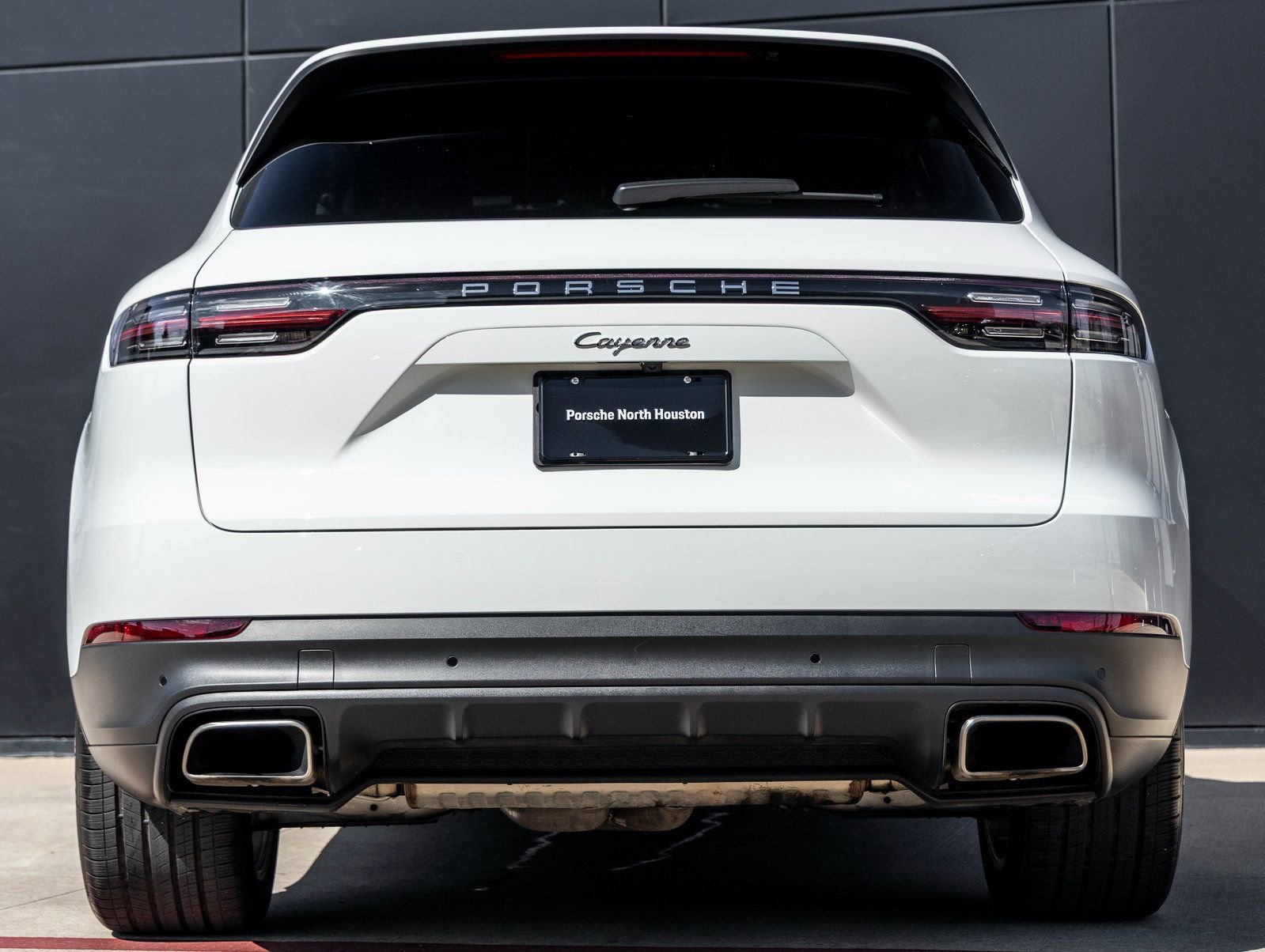 Used 2023 Porsche Cayenne image 10