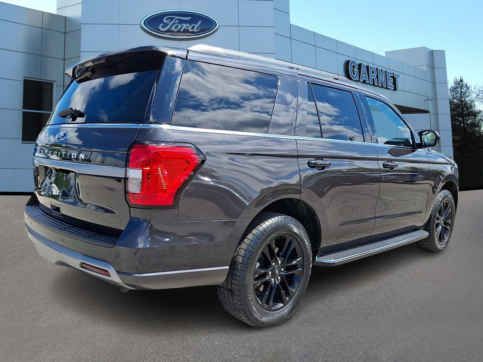 Certified 2023 Ford Expedition XLT AWD/4WD image 8