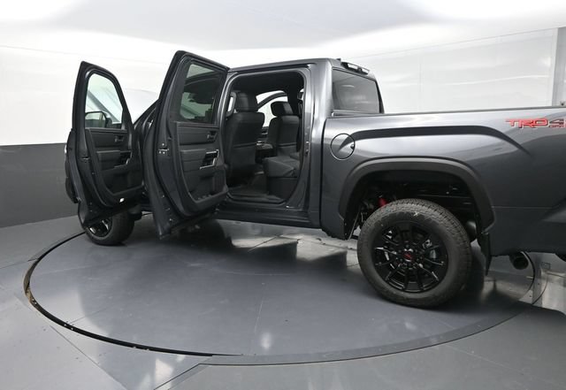 Used 2025 Toyota Tundra Limited w/ TRD Off-Road Package AWD/4WD image 42