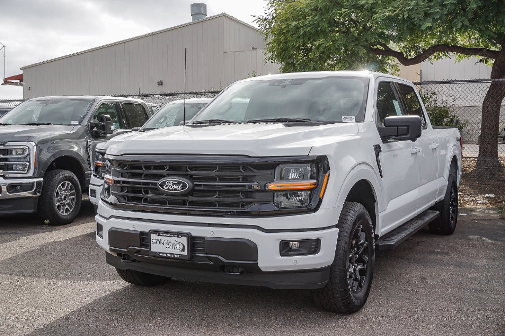 New 2026 Ford F150 XLT w/ Equipment Group 302A MID AWD/4WD image 3
