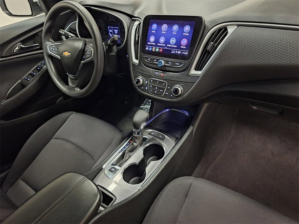 Used 2024 Chevrolet Malibu LT image 25