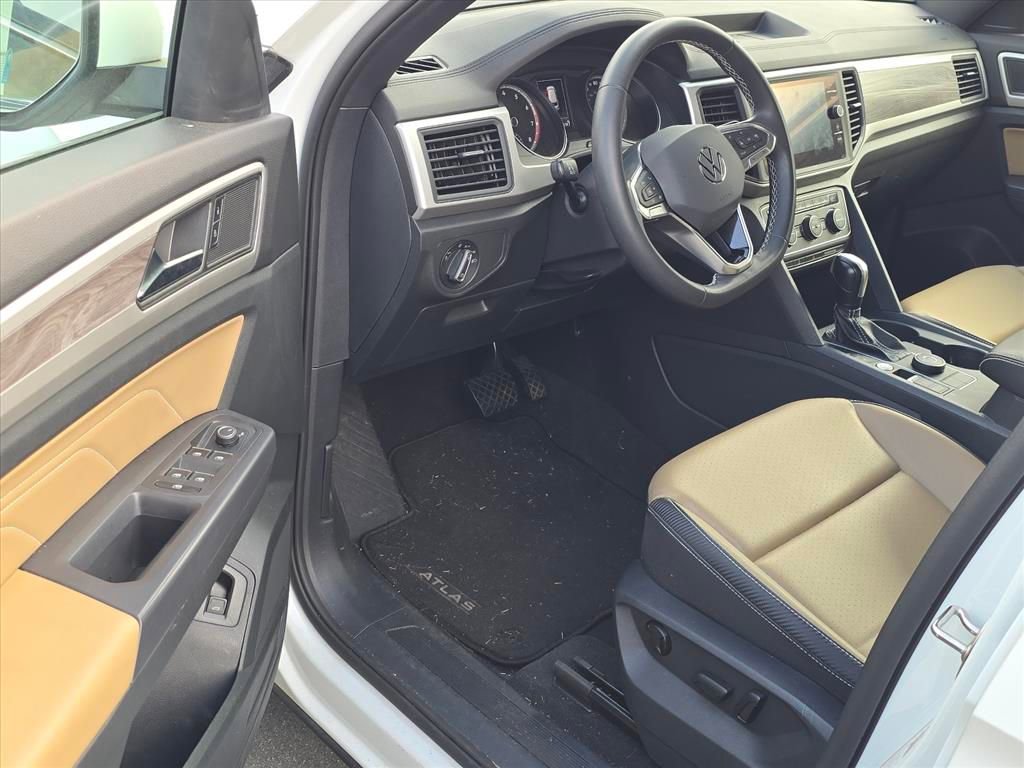 Used 2021 Volkswagen Atlas Cross Sport SE image 6