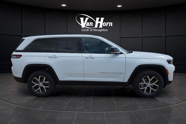 New 2025 Jeep Grand Cherokee Limited w/ Luxury Tech Group II image 2