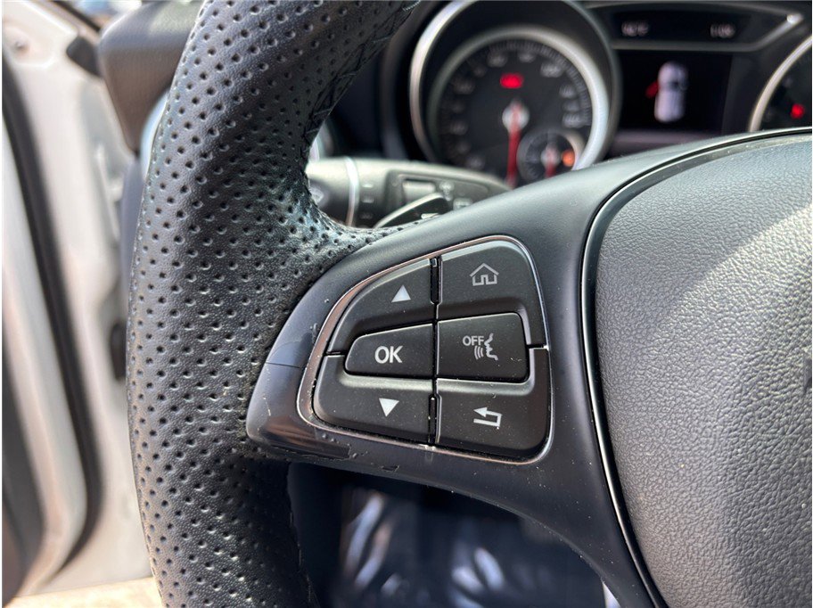 Used 2019 Mercedes-Benz GLA 250 GLA 250 Sport Utility 4D image 23