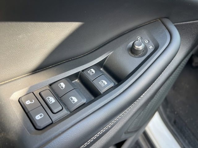 Used 2023 Jeep Grand Cherokee L Laredo image 26