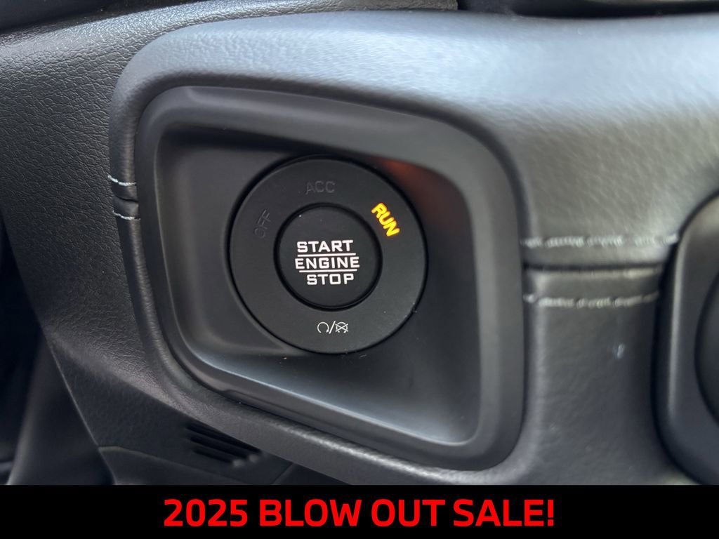 New 2025 Jeep Gladiator Sport image 16