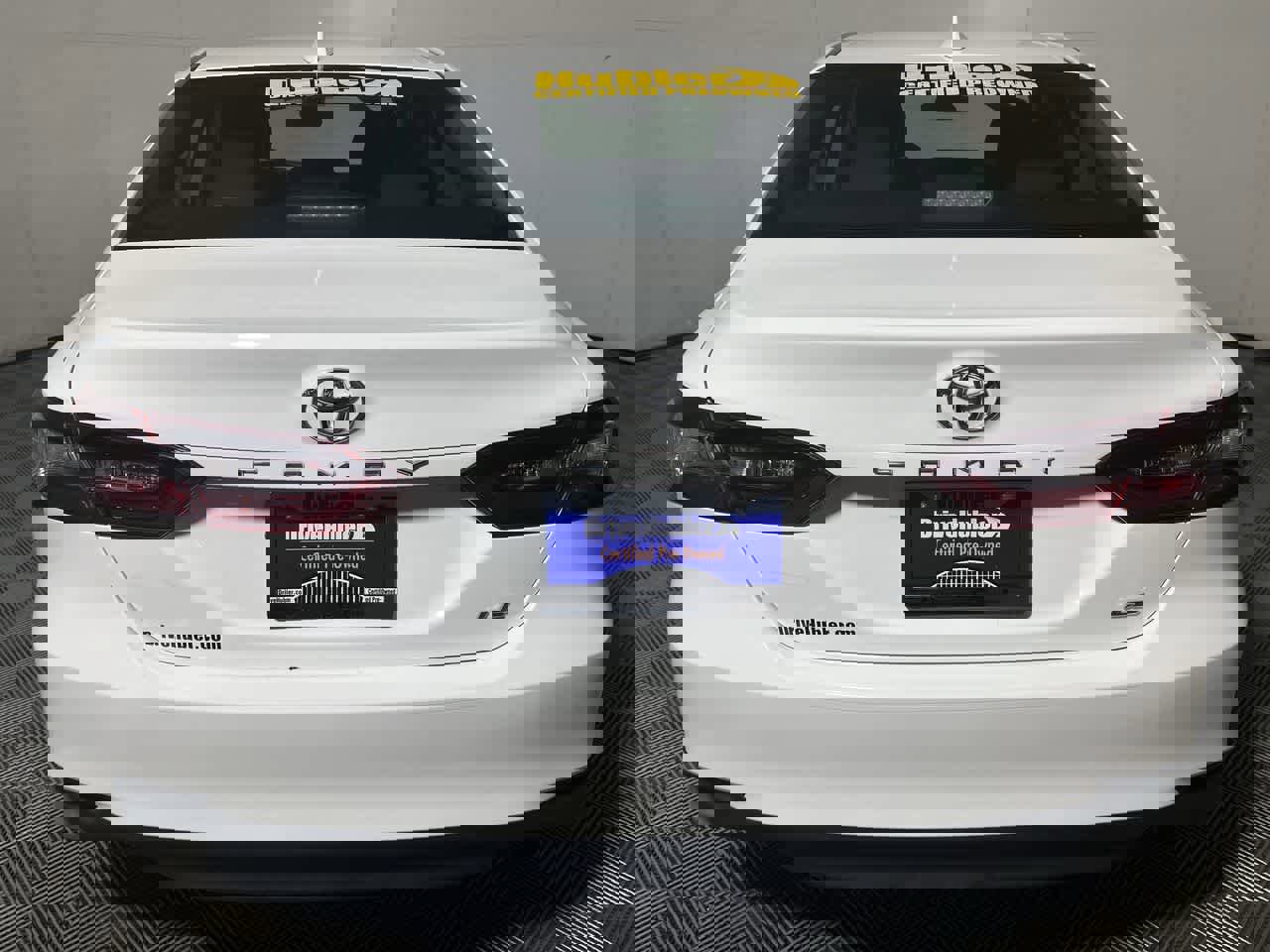 Used 2023 Toyota Camry LE image 11