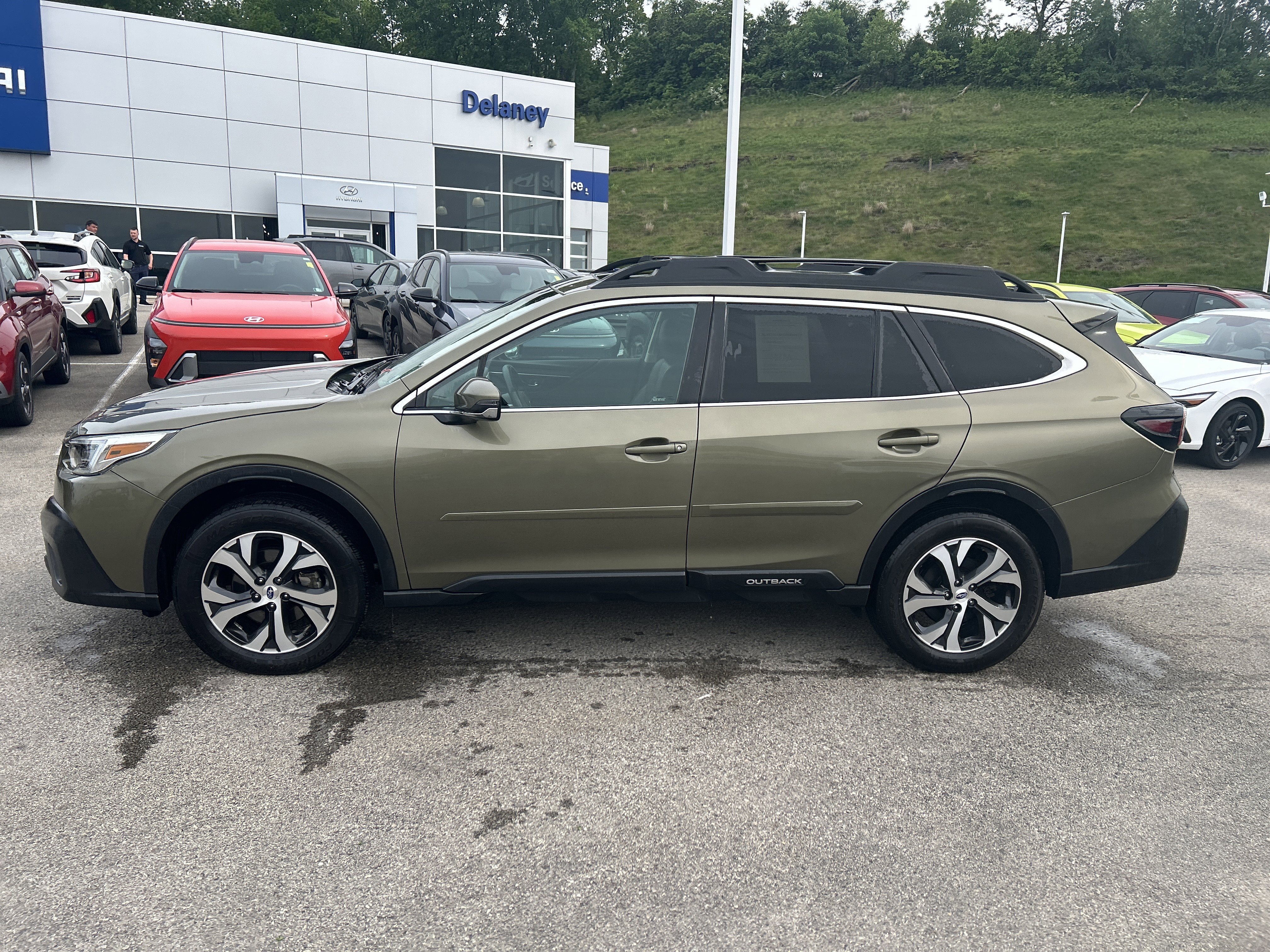 Used 2021 Subaru Outback Limited AWD/4WD image 12