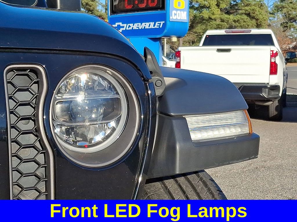 Used 2022 Jeep Gladiator Mojave w/ LED Lighting Group image 10