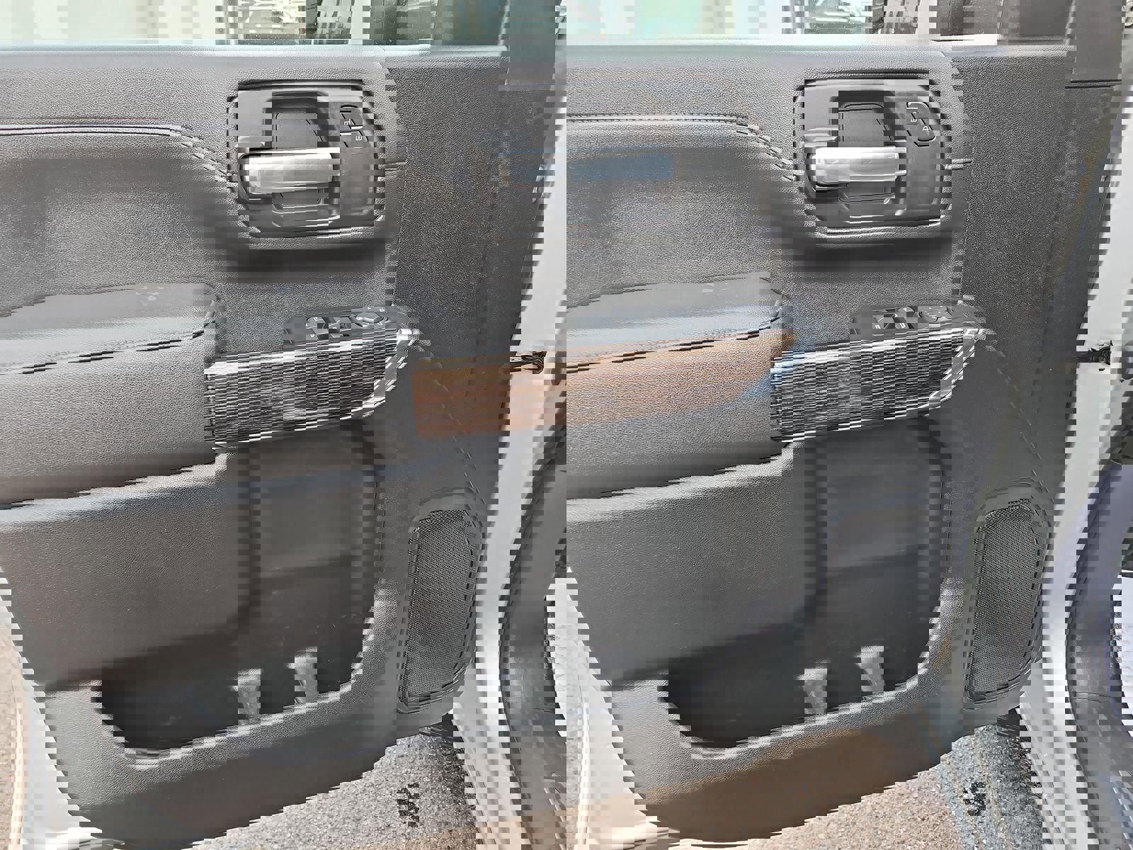 Used 2022 GMC Sierra 2500 SLE image 12