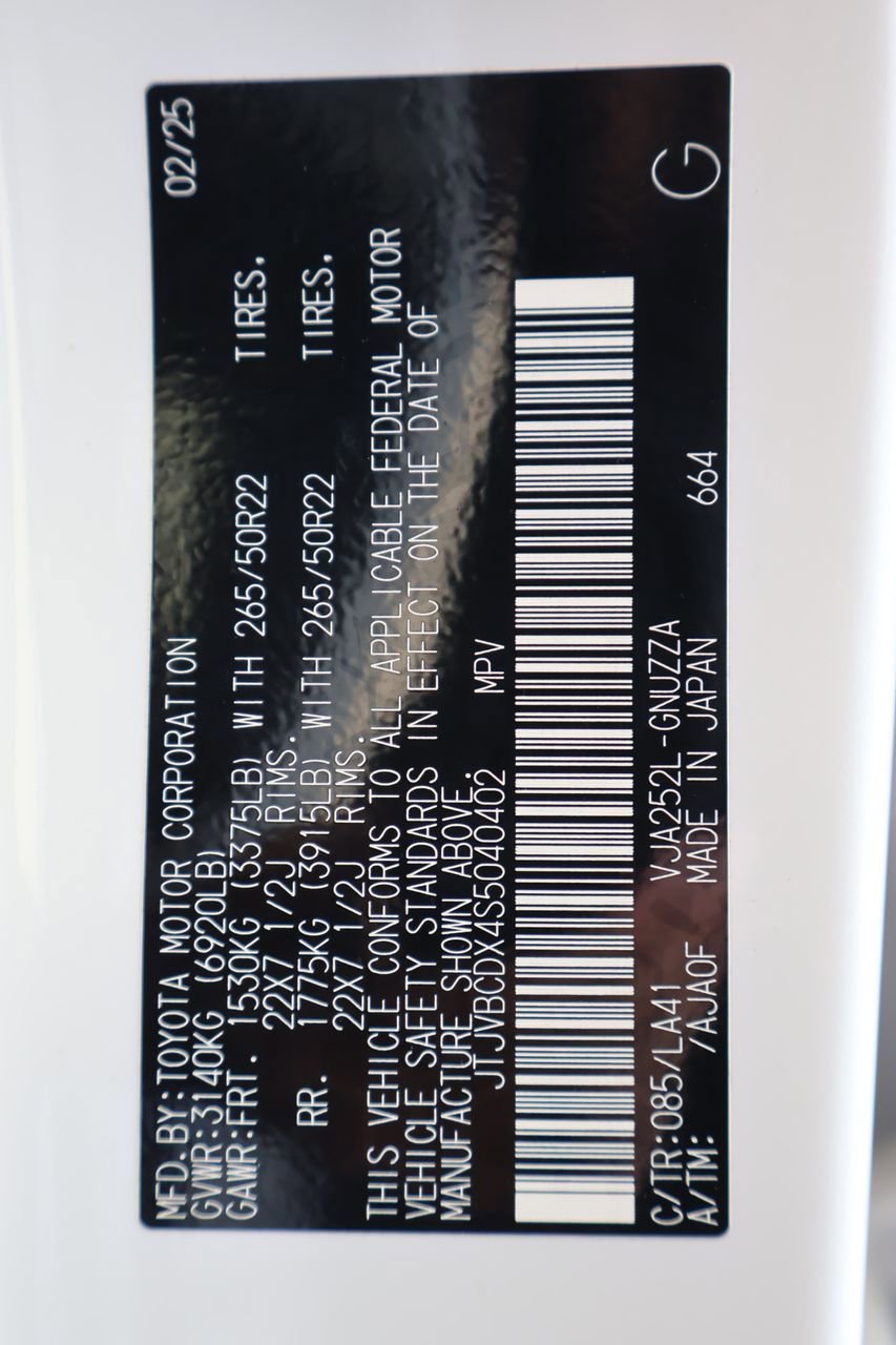Used 2025 Lexus GX 550 w/ Cold Area Package AWD/4WD image 30