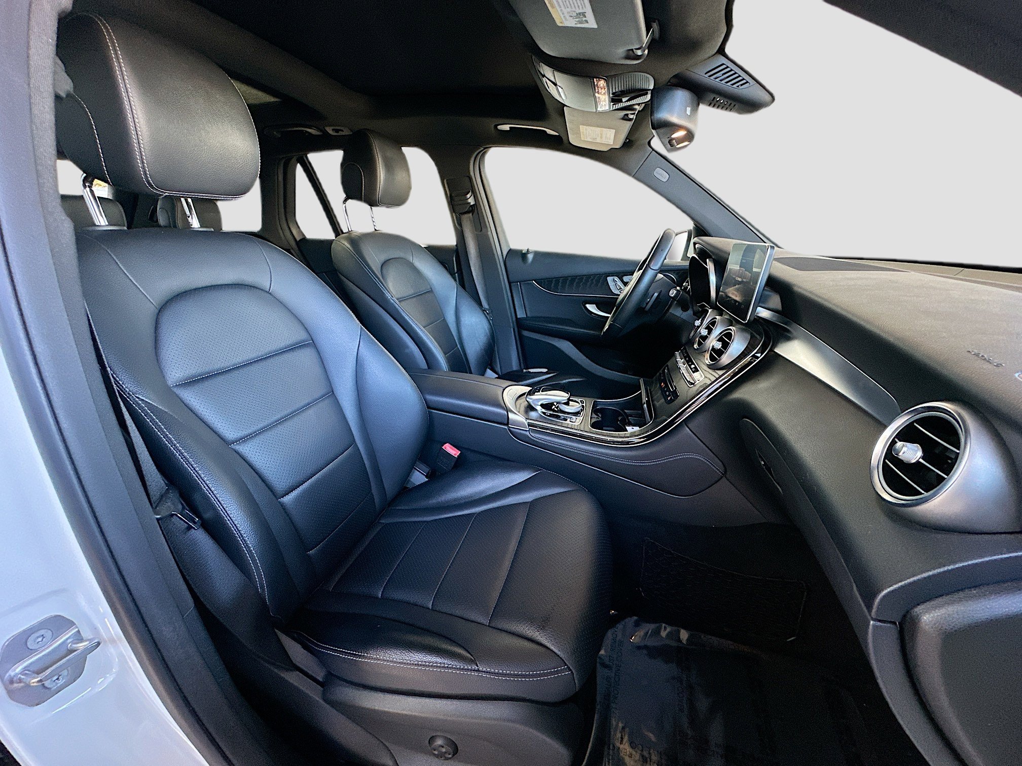 Used 2018 Mercedes-Benz GLC 300 image 28