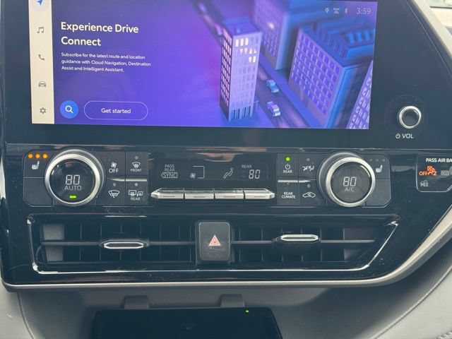 Used 2023 Toyota Highlander XLE AWD/4WD image 27