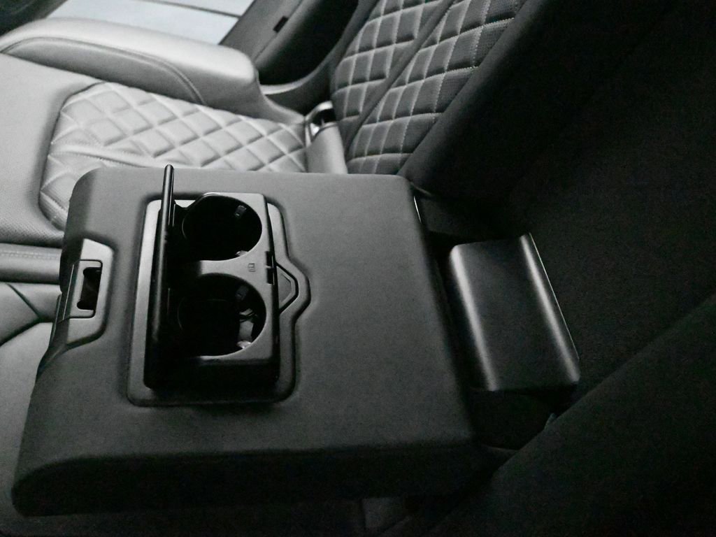 Used 2022 Audi SQ8 Prestige image 26