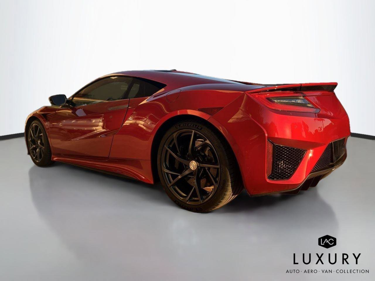 Used 2017 Acura NSX image 6