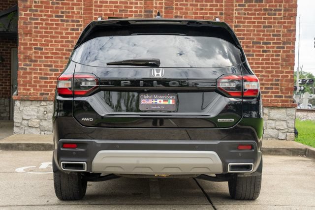 Used 2024 Honda Pilot Touring image 6