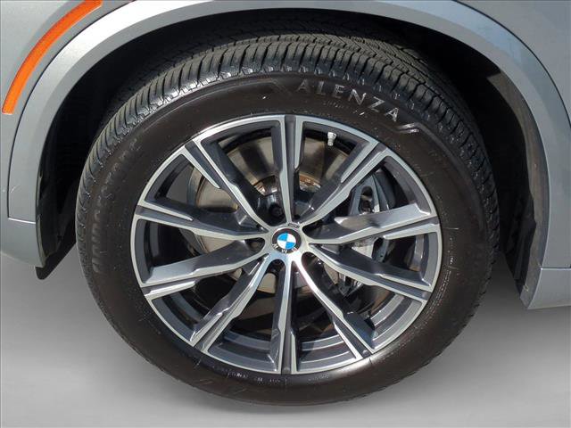 Certified 2026 BMW X5 xDrive40i w/ M Sport Package AWD/4WD image 27