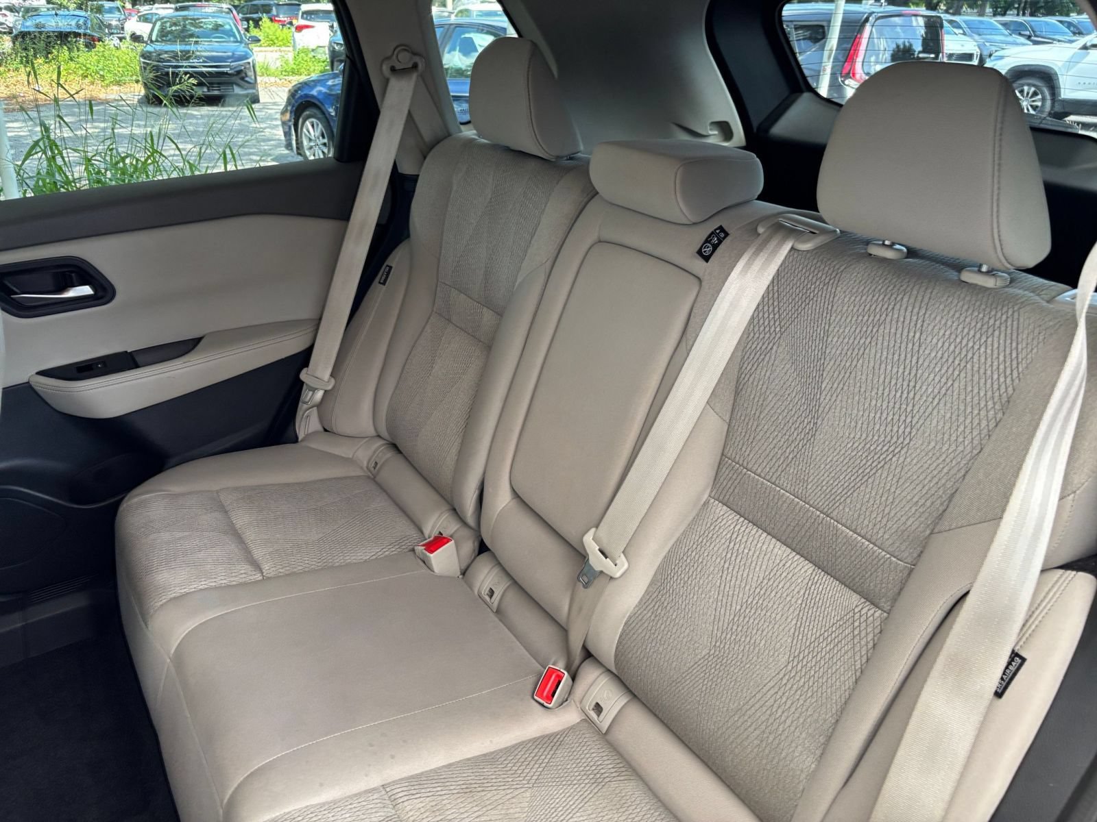 Used 2025 Nissan Rogue SV FWD image 33