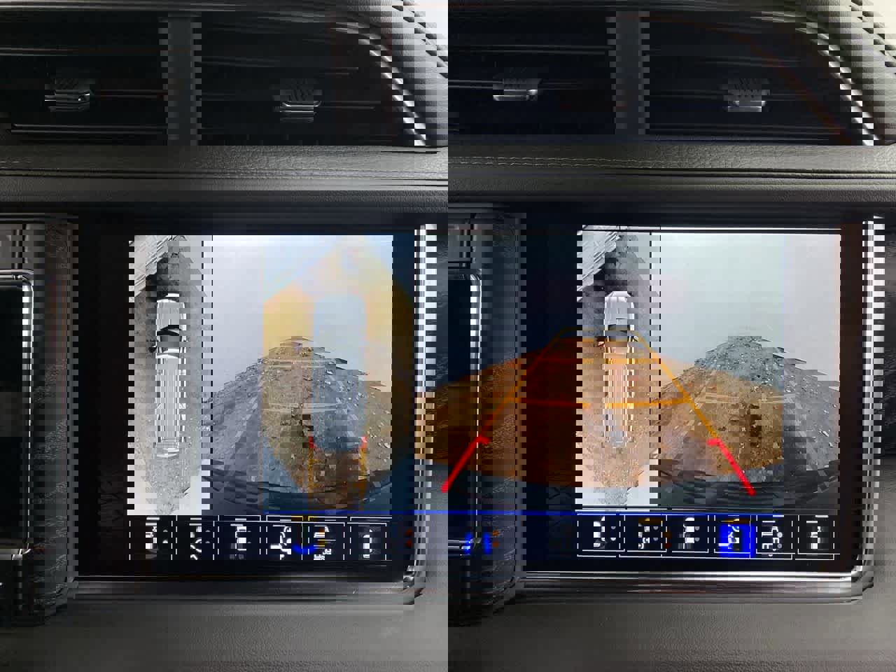 Used 2024 GMC Yukon Denali image 24