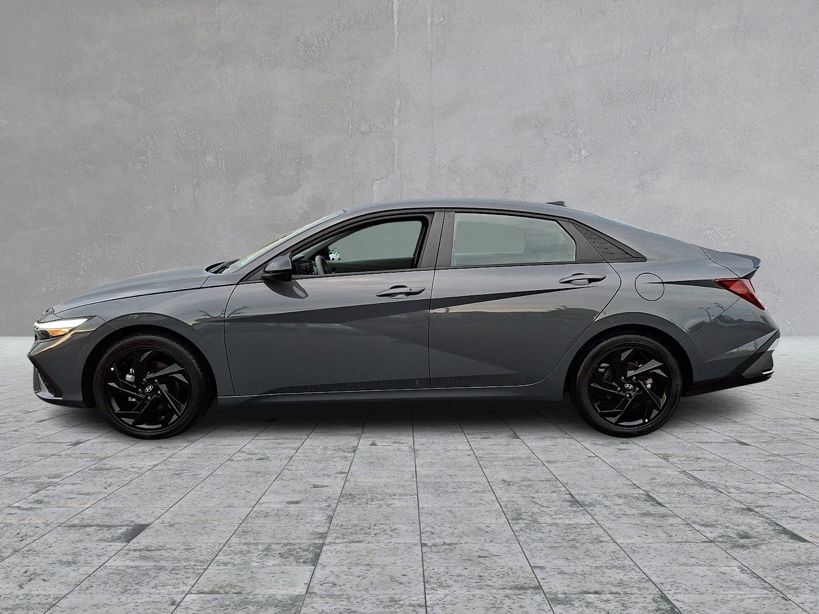 Used 2026 Hyundai Elantra Sport FWD image 7