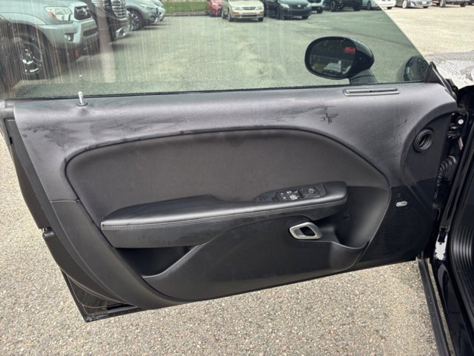 Used 2016 Dodge Challenger R/T image 22