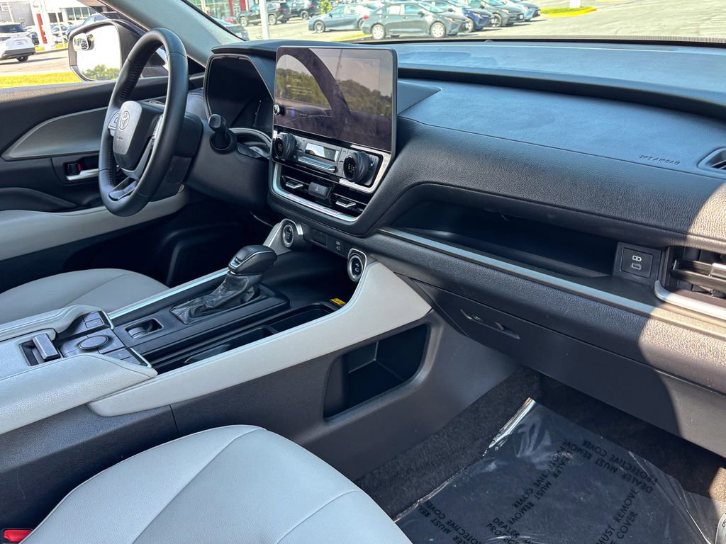 Certified 2024 Toyota Grand Highlander AWD image 43