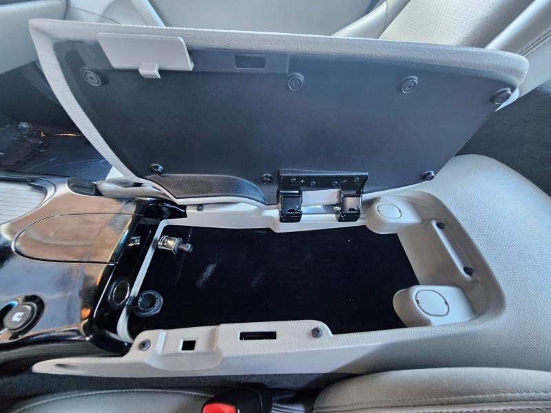 Used 2006 Chevrolet Corvette Coupe w/ Preferred Equipment Group image 64