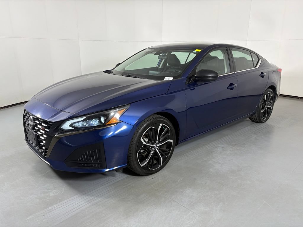 Used 2024 Nissan Altima 2.5 SR FWD image 4