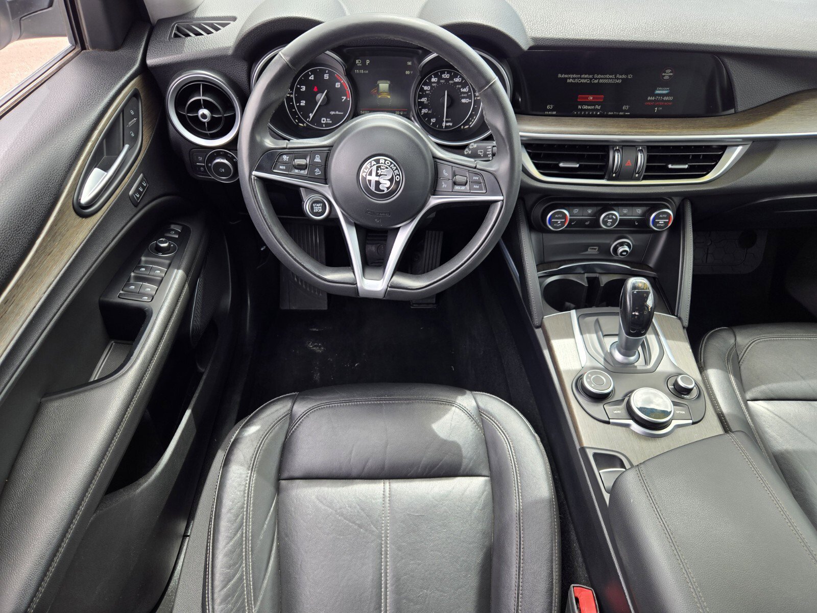 Used 2018 Alfa Romeo Stelvio Ti AWD/4WD image 12