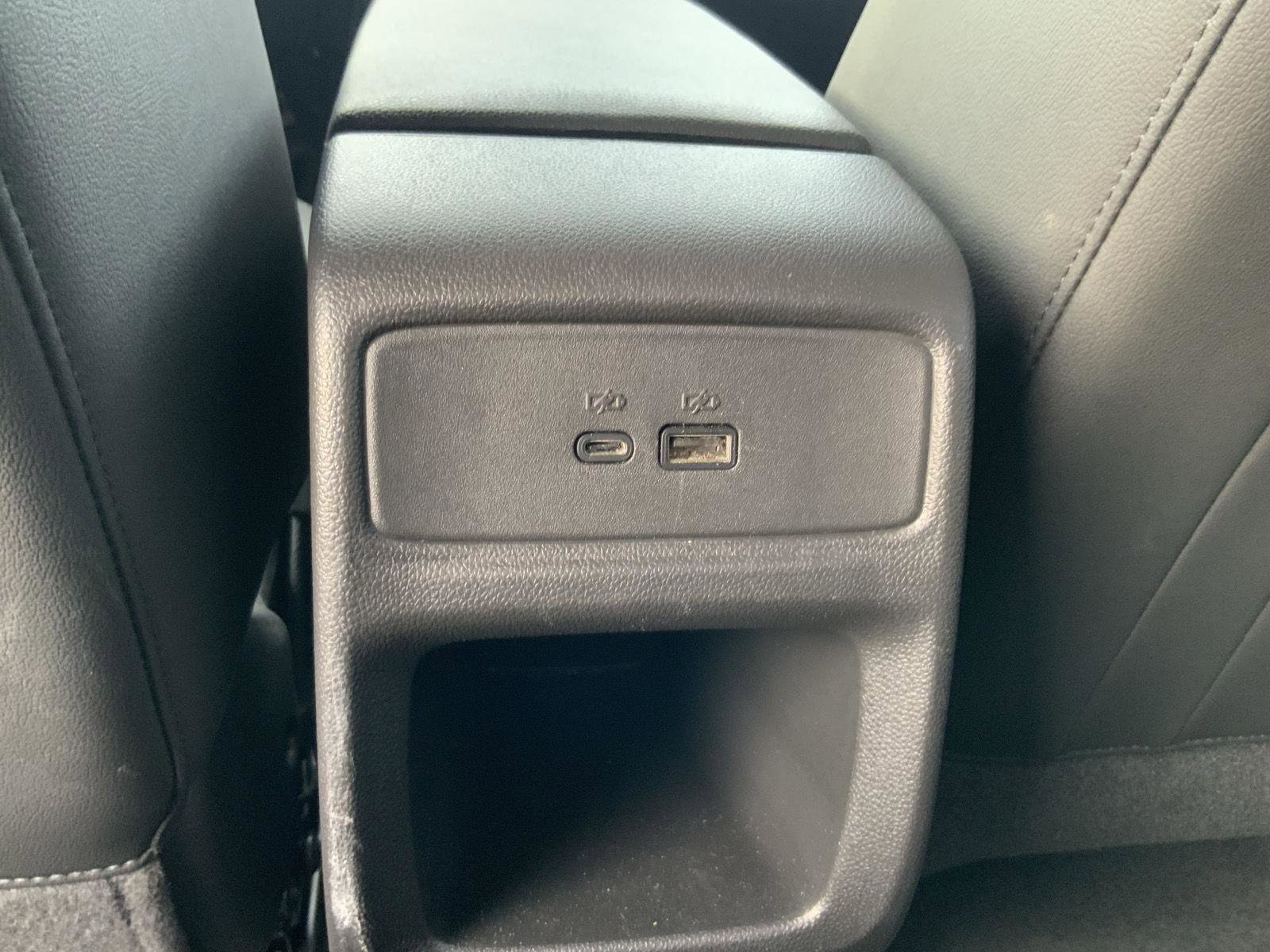 Used 2025 Chevrolet Trax LT w/ LT Convenience Package image 49