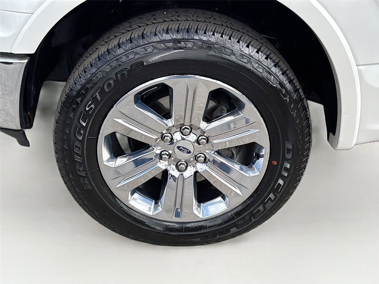 Used 2019 Ford F150 Lariat image 31