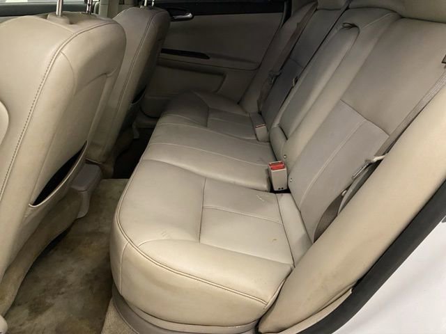 Used 2012 Chevrolet Impala LTZ FWD image 22